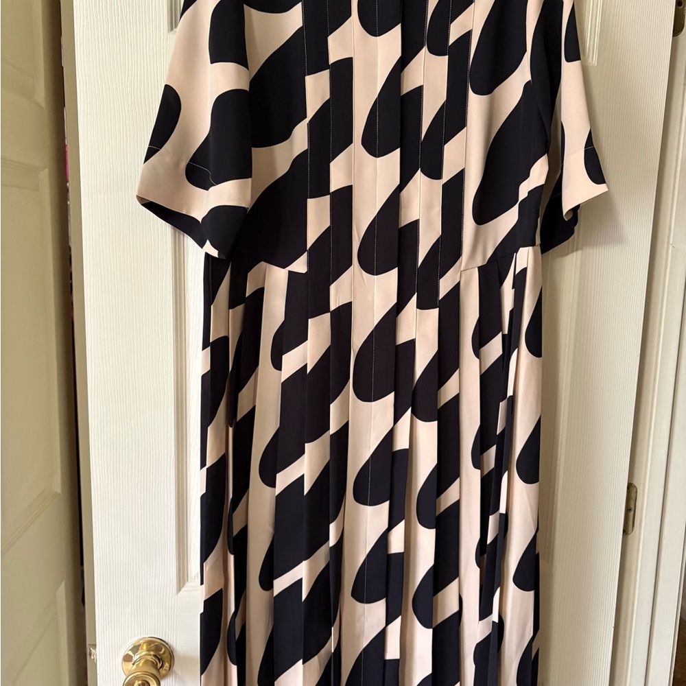 NWT Marimekko Elegant Black and Cream Patterned Dress, 40 Large